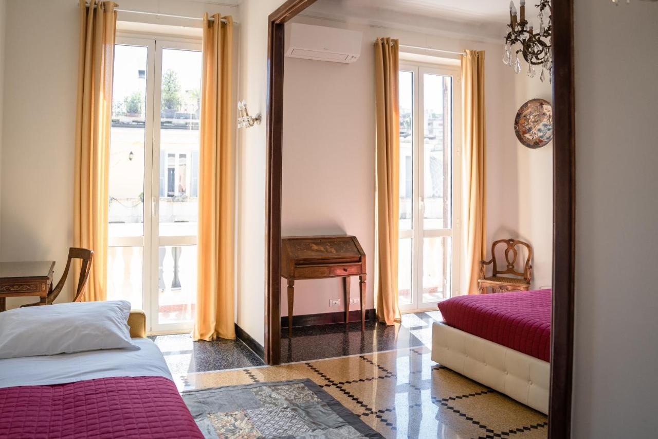 The Chandelier Apartment Genua