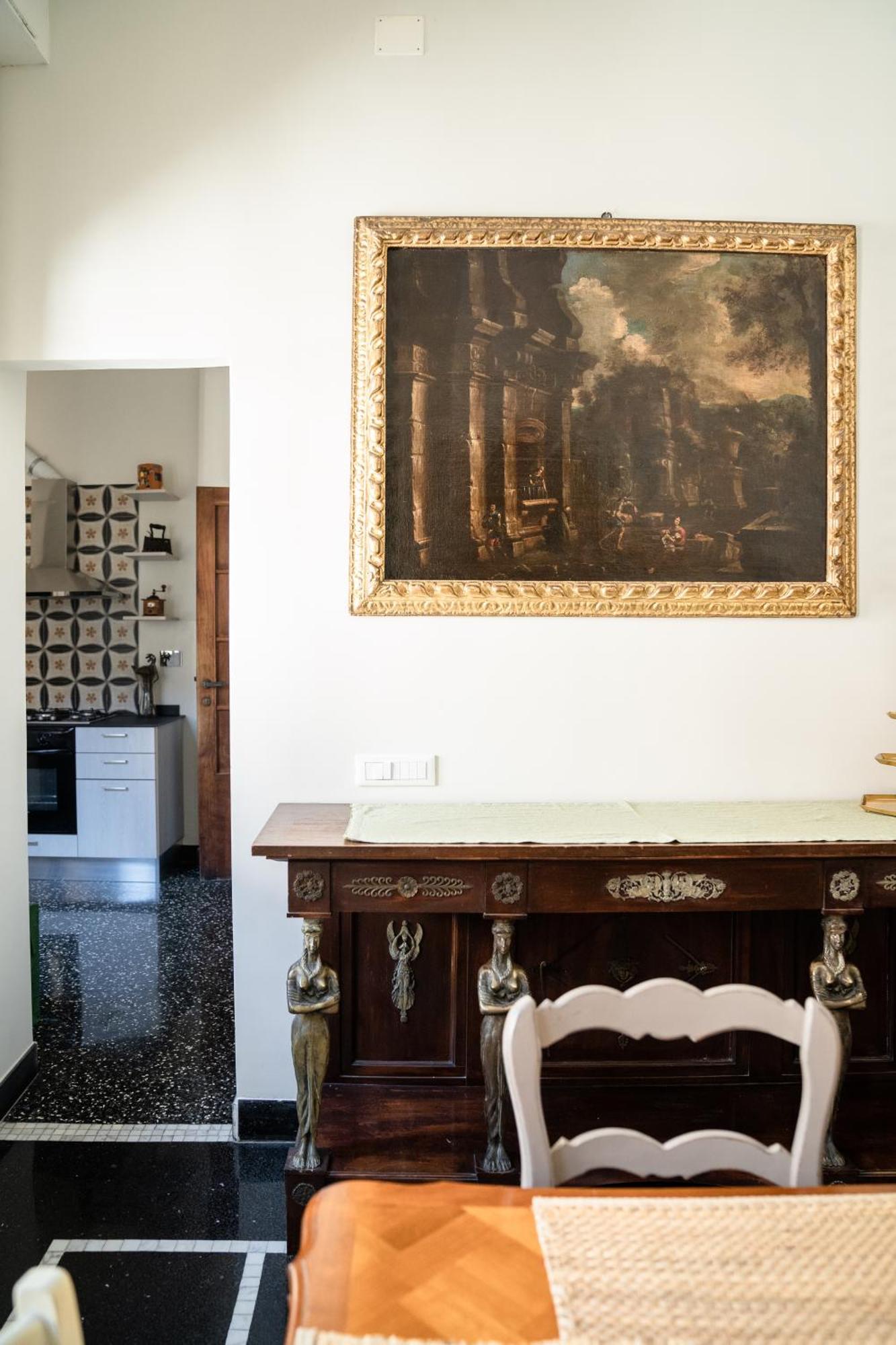 The Chandelier Apartment