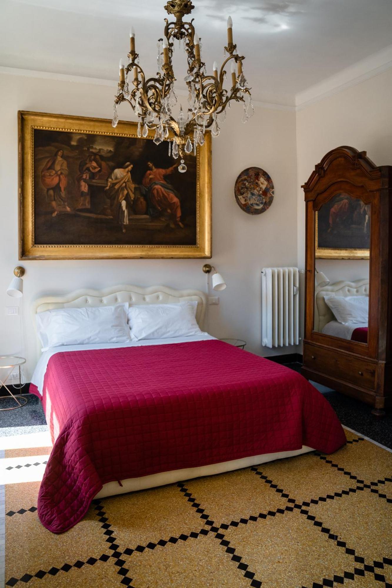 Appartement The Chandelier Genua